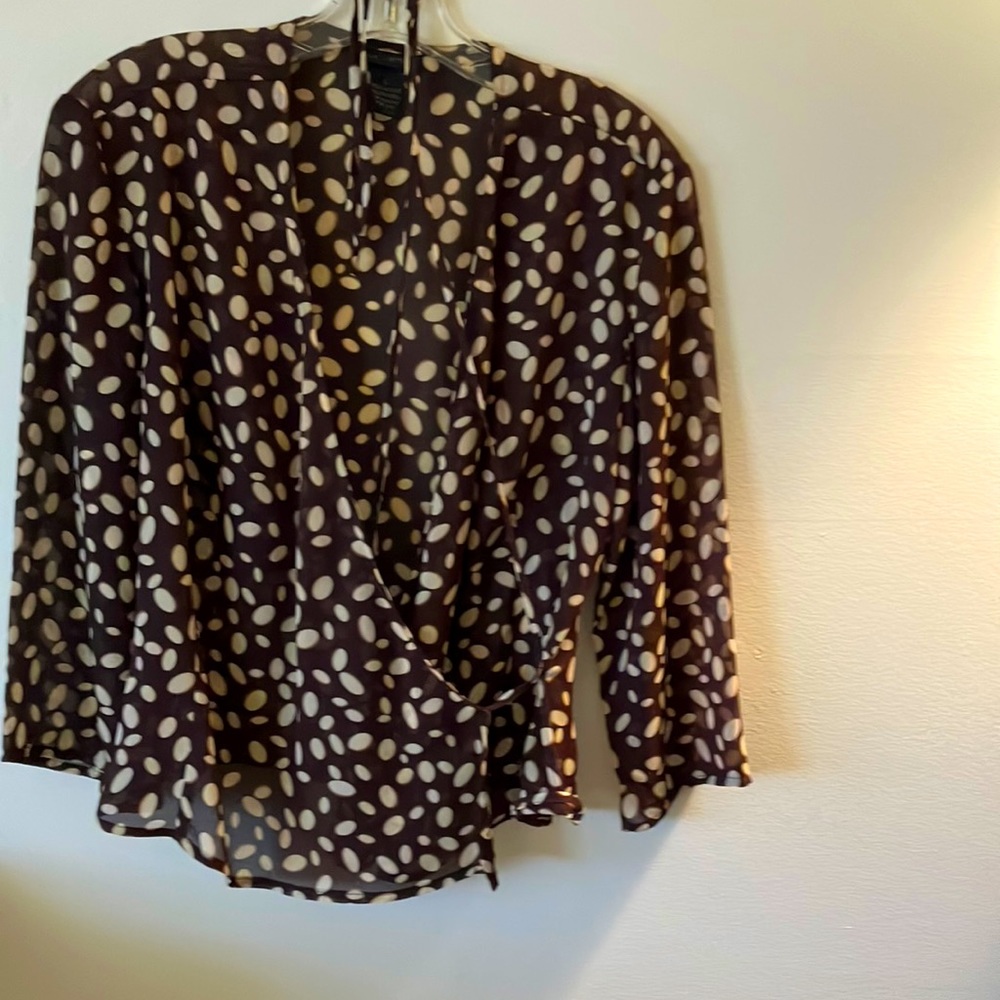 Women Blouse Brand The Limited Size Large Color Brown and Tan